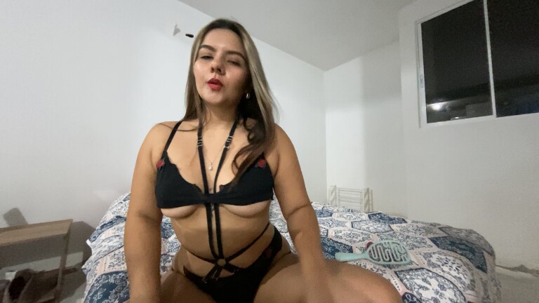 NatalyWalton's Streamate show and profile