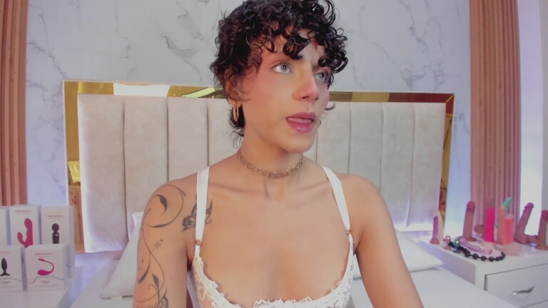 NaomyLoveegb's Streamate show and profile