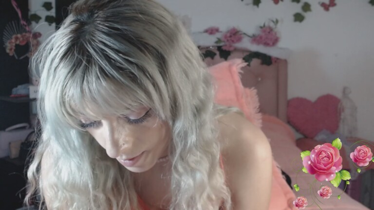 EmmyRosse26's Streamate show and profile