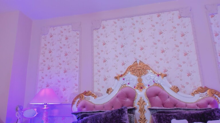 JuneEvanss's Streamate show and profile