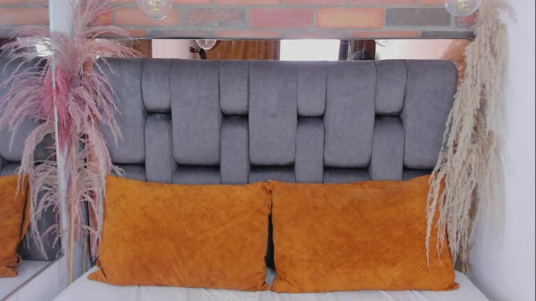 GABYHANK's Streamate show and profile