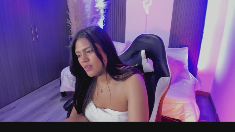 cherry_vixen's Streamate show and profile