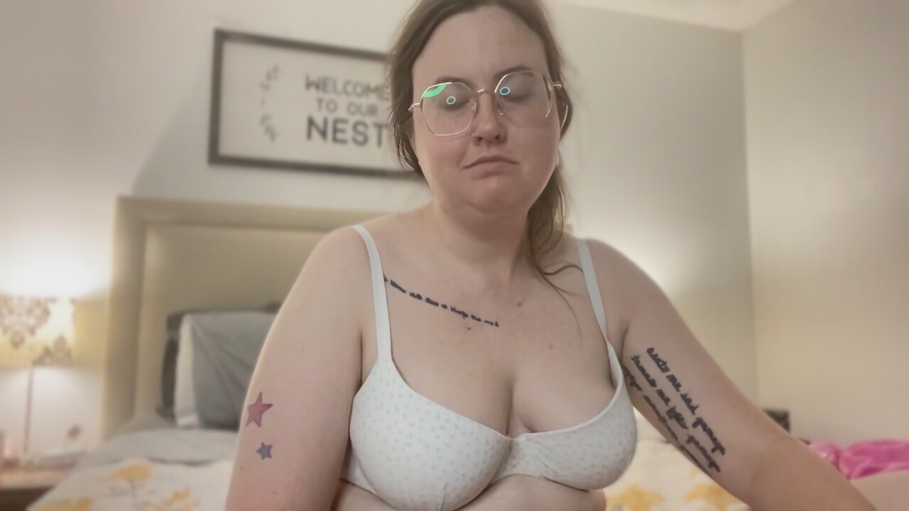 happylilcamgirl