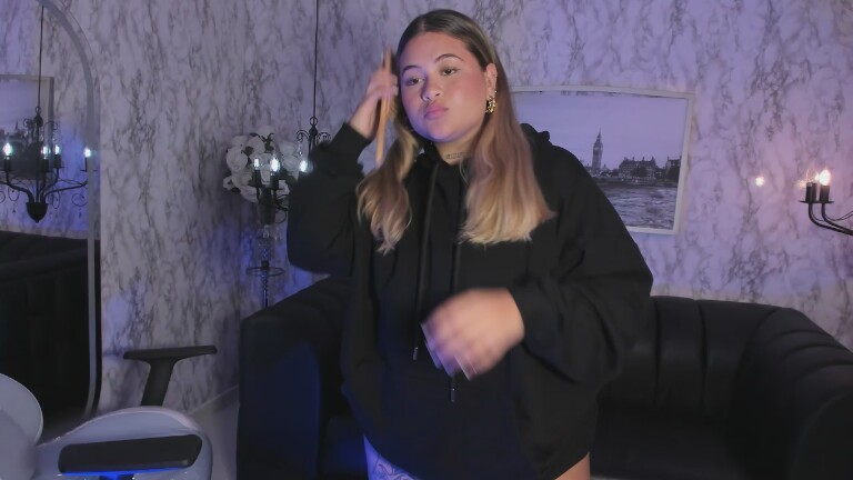 Ela_Curvy's Streamate show and profile