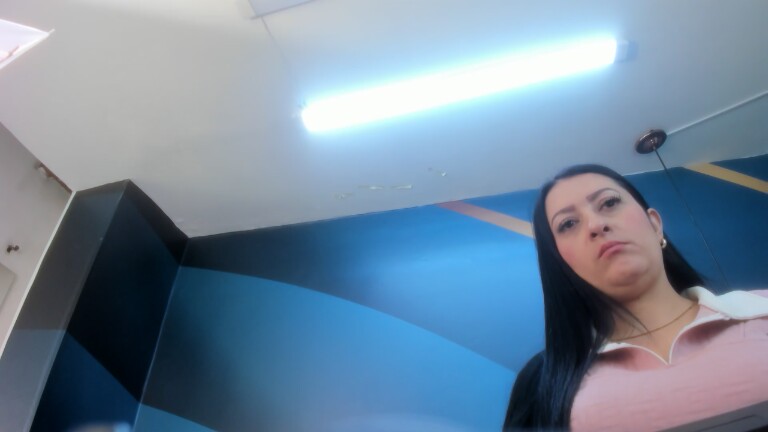 KameliaDuran's Streamate show and profile