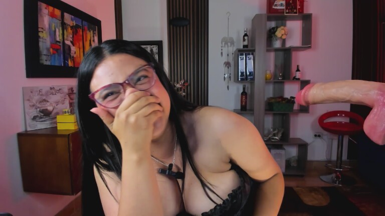 Naiarahh's Streamate show and profile