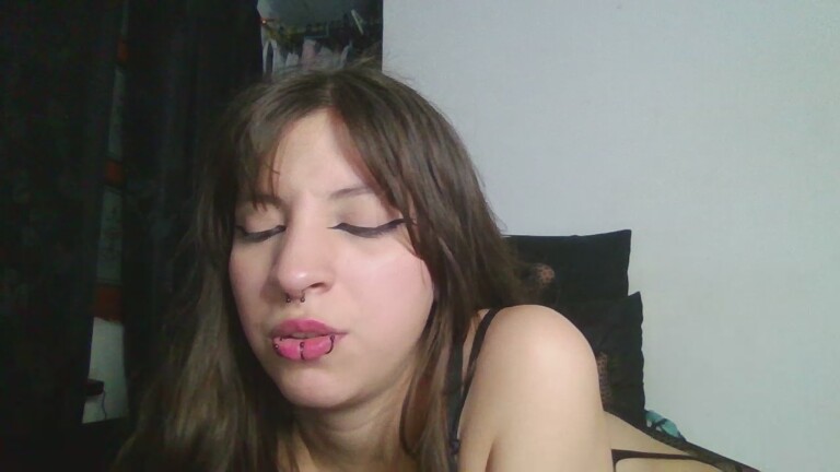 Alice_33's Streamate show and profile