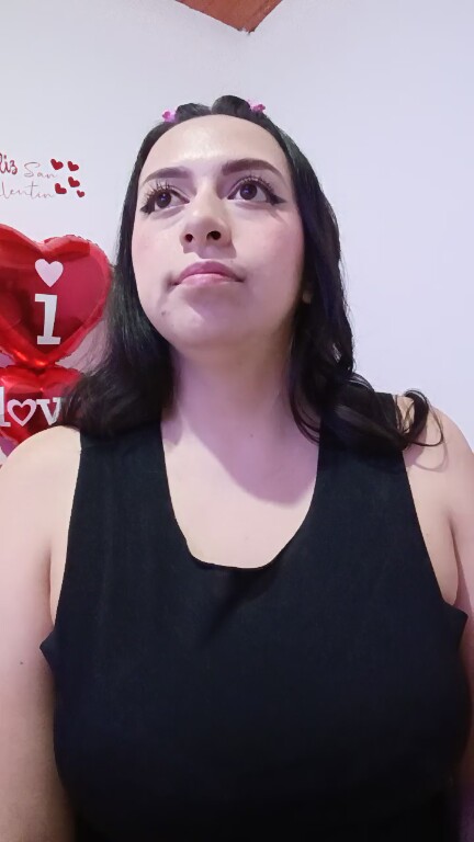 AlondraGomez33's Streamate show and profile