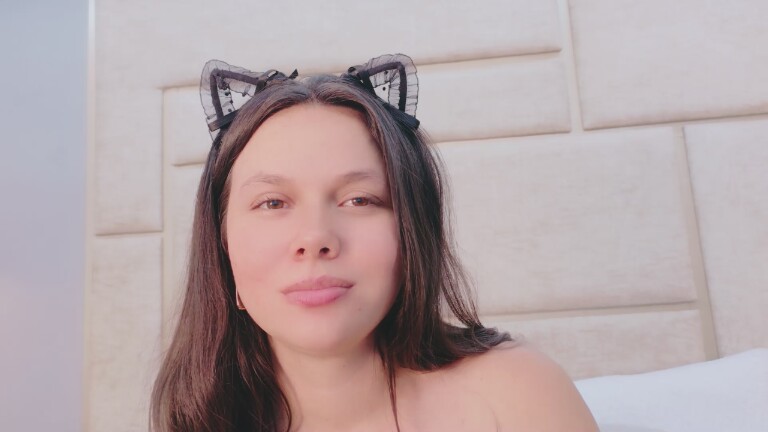 RubyyScarlett's Streamate show and profile