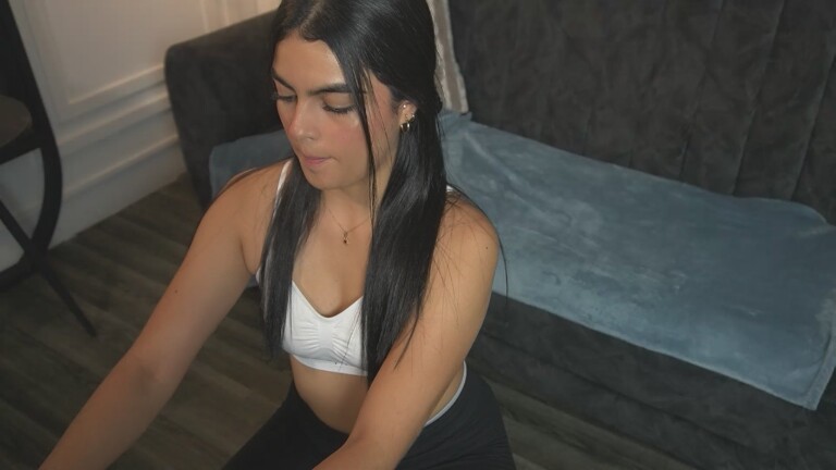 GabyReid's Streamate show and profile