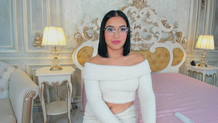 ViolettaG's Streamate show and profile