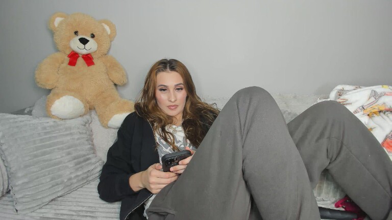 Tiny_Taylorr's Streamate show and profile