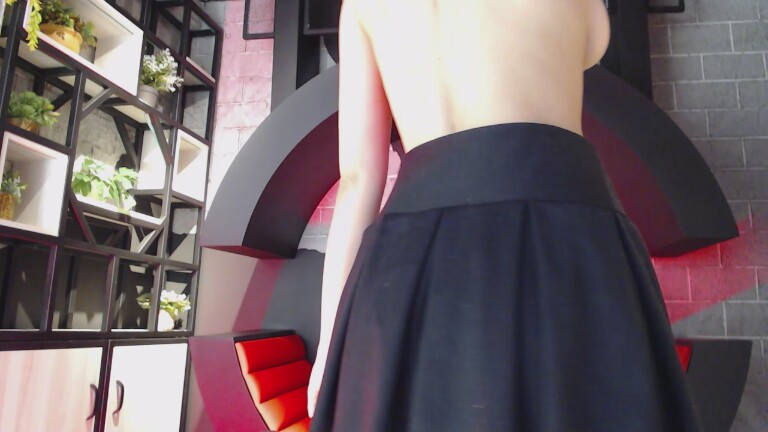 TinyMini's Streamate show and profile