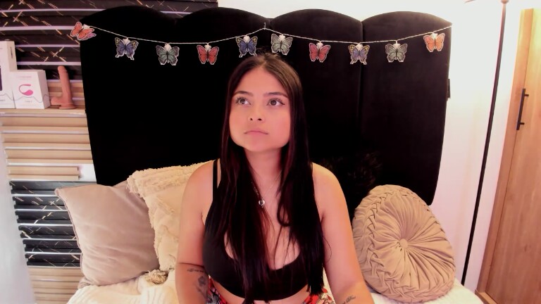 WhitneyAssor's Streamate show and profile