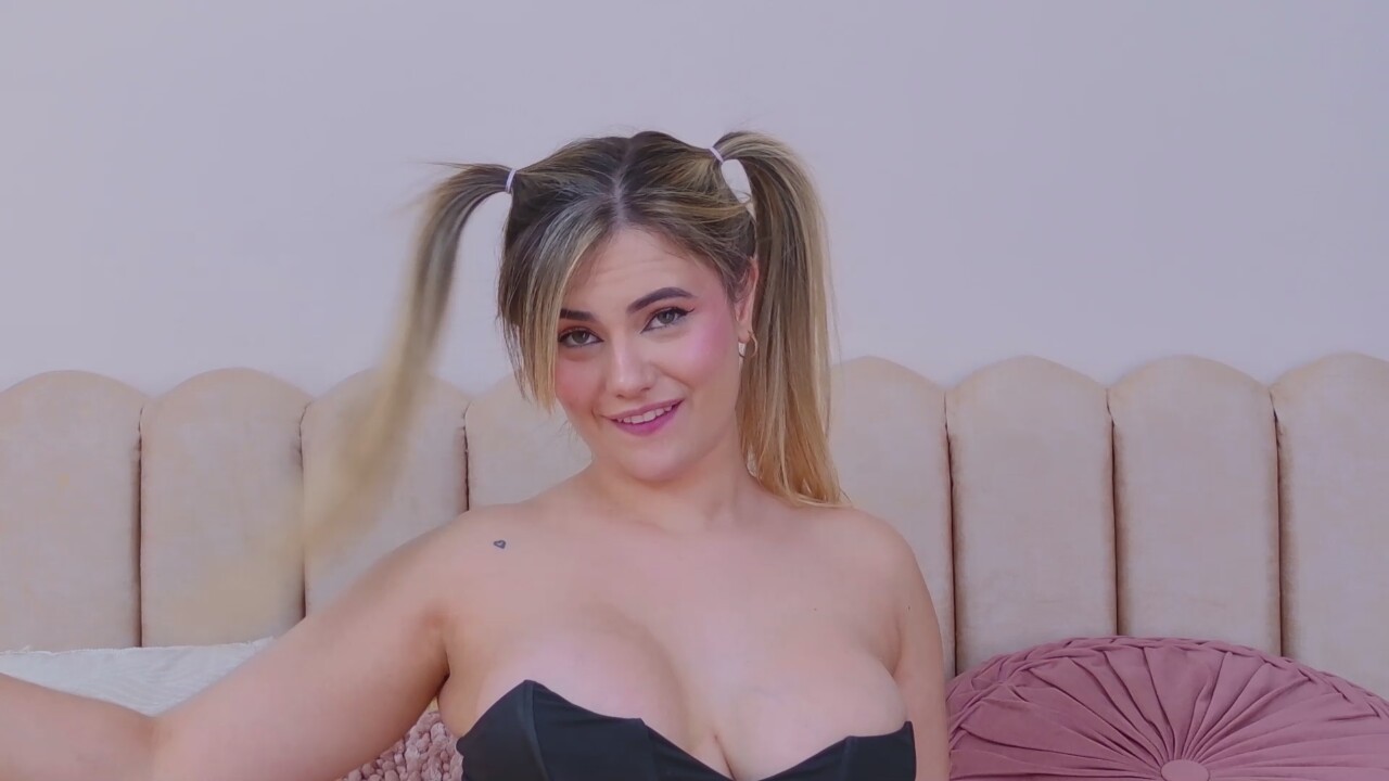 SelenaMontreall