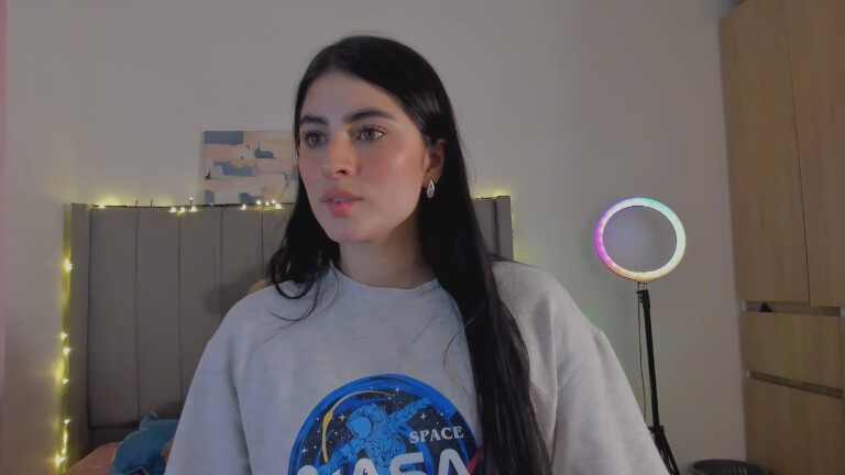 lunahoneeyy's Streamate show and profile