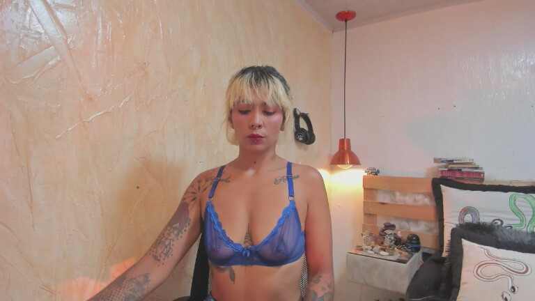 AmbeerLie's Streamate show and profile