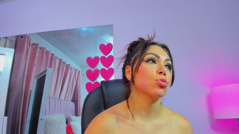 Grace_Jonees's Streamate show and profile