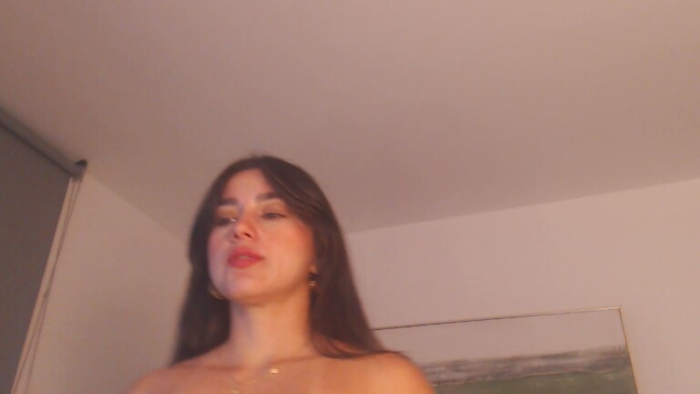 NiaMinogue's Streamate show and profile