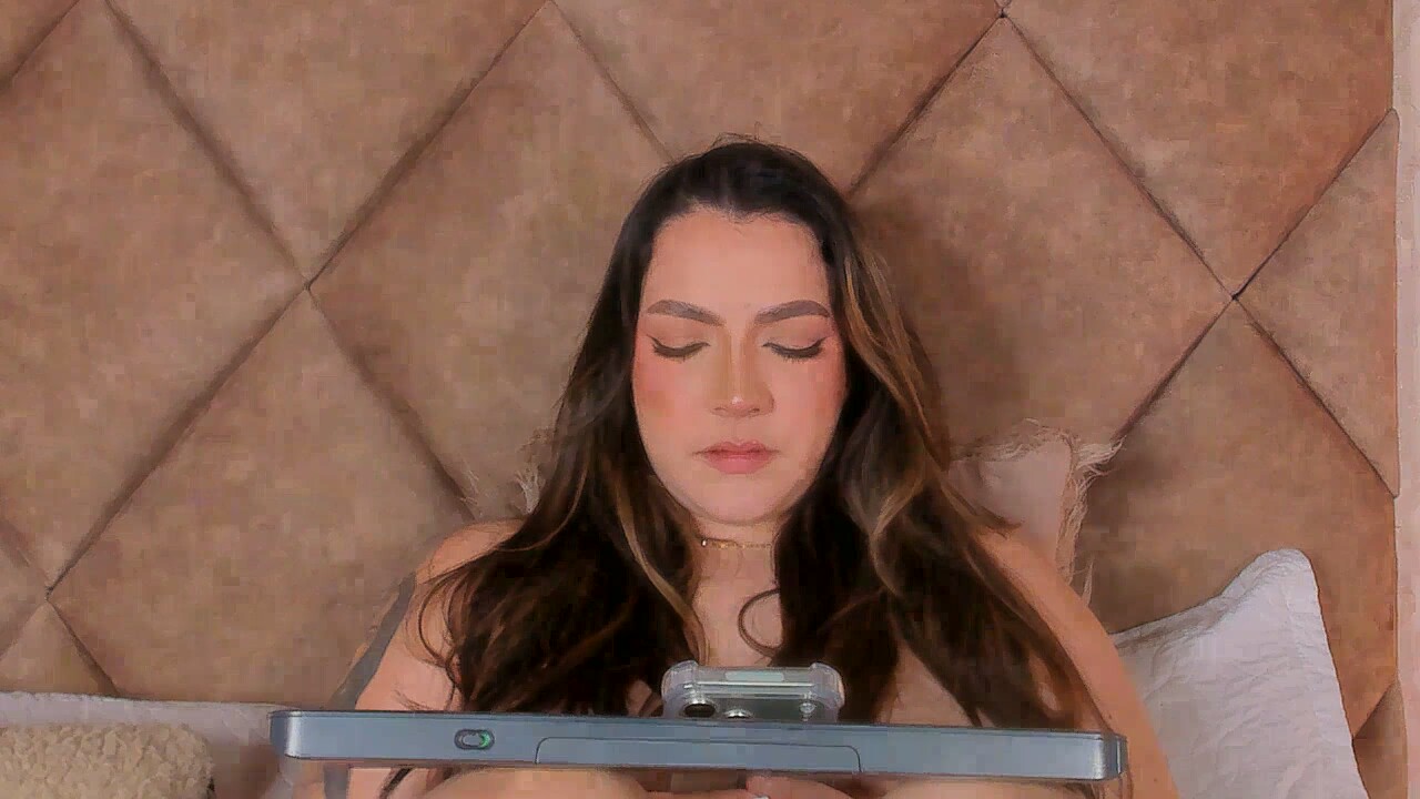AmberLewiis