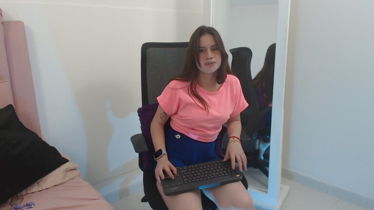 HannaJune's Streamate show and profile