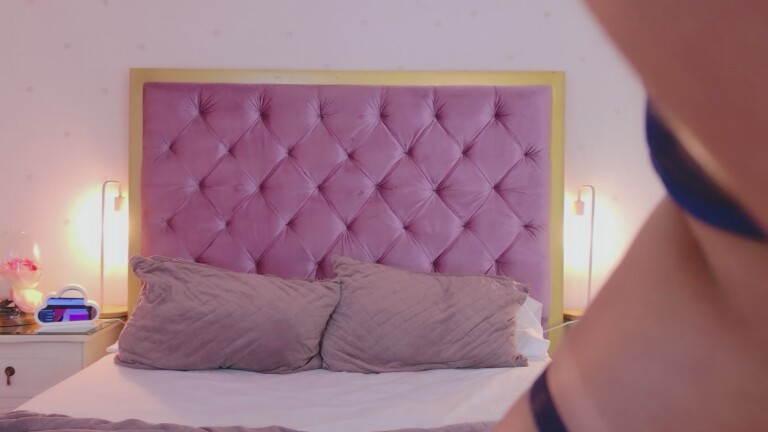 MoniLing's Streamate show and profile