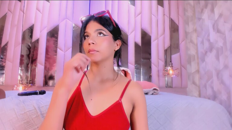 AlinaSweet121's Streamate show and profile