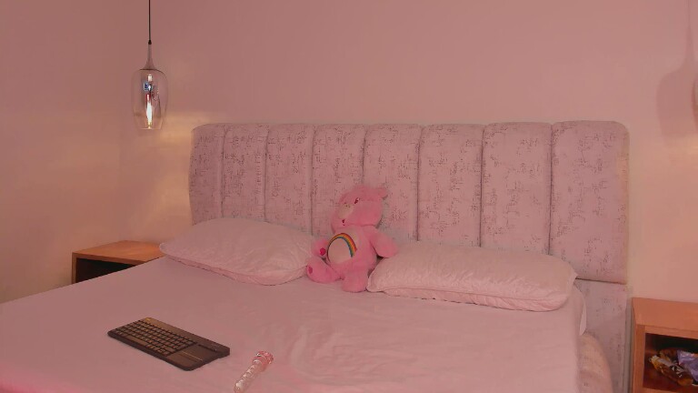 AmaraVix's Streamate show and profile