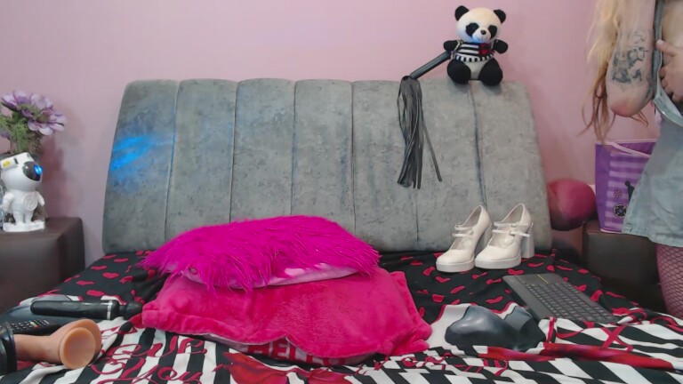 Dandeliionqueen's Streamate show and profile