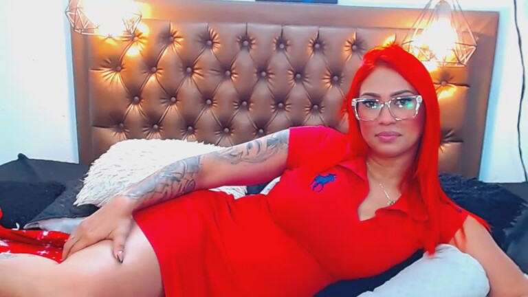 AngelicaRed021's Streamate show and profile