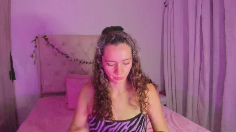 AliceKizar's Streamate show and profile