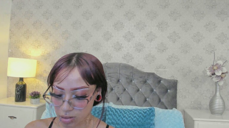 AnnyCurtis's Streamate show and profile