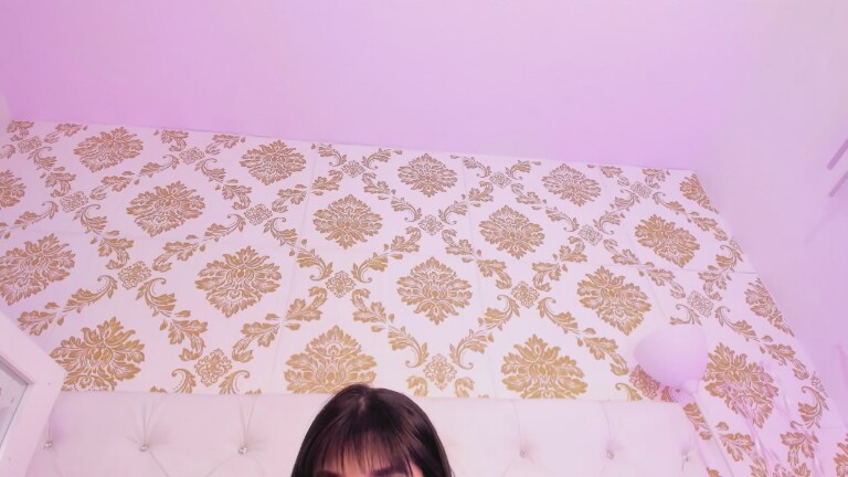 EMA_LAMBERT's Streamate show and profile