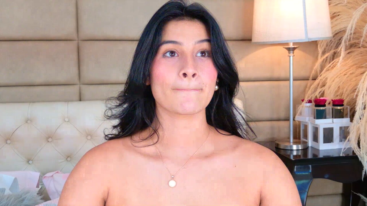 ValentinaLewis