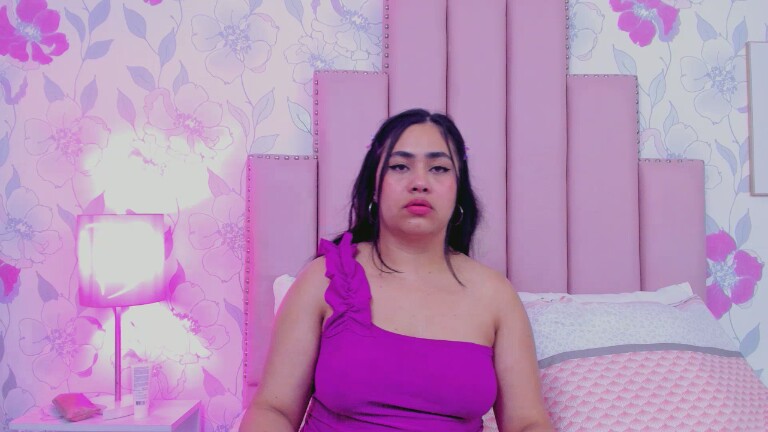 SophieRain's Streamate show and profile