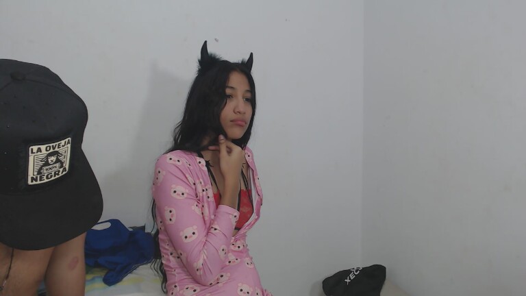 Kalifa_h's Streamate show and profile