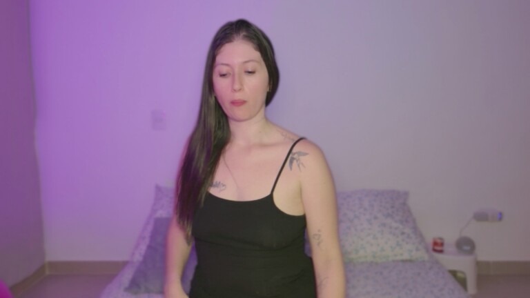 EmmaShaykk's Streamate show and profile