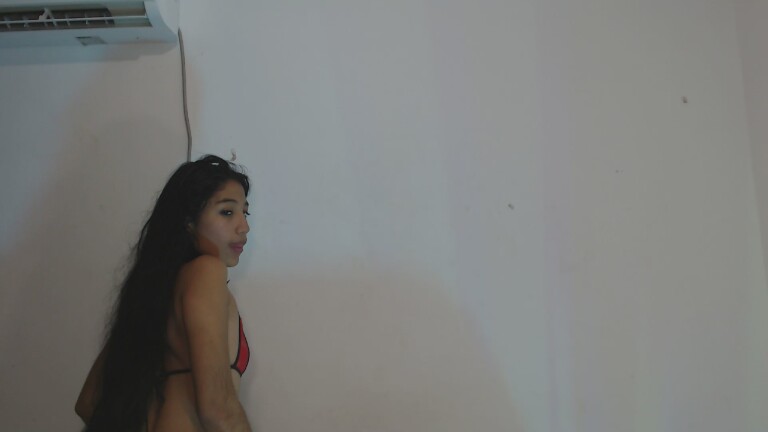 Kalifa_h's Streamate show and profile