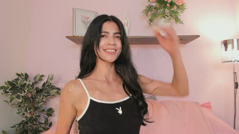 SaraFernandez's Streamate show and profile