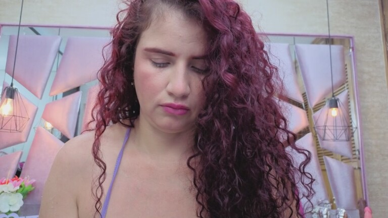 ThaliaCross's Streamate show and profile