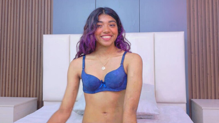 AlejandraOjeda's Streamate show and profile