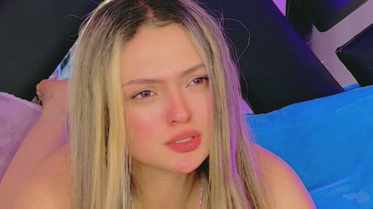 Giigii_Hadid's Streamate show and profile