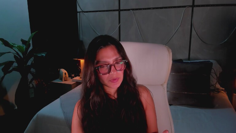 EmiilyMazzon's Streamate show and profile