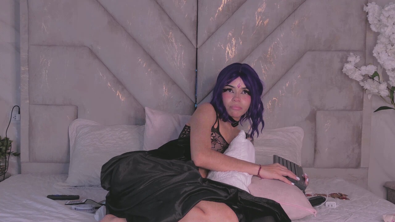 Molly_Crystal_Pv