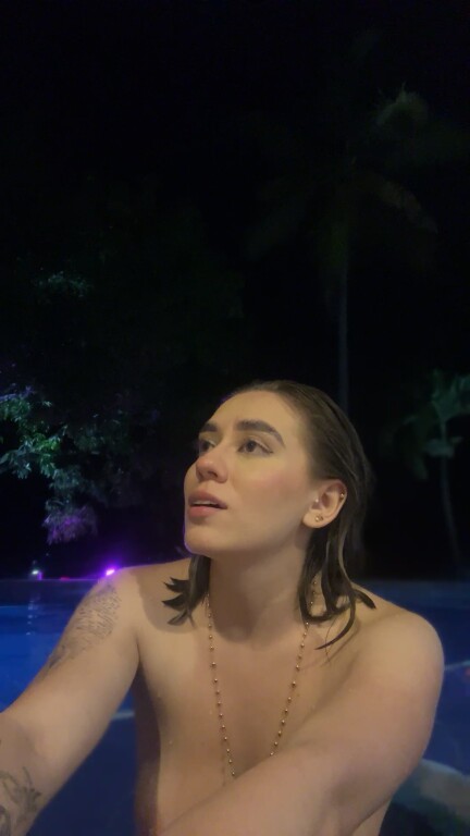 MadisonReeds's Streamate show and profile