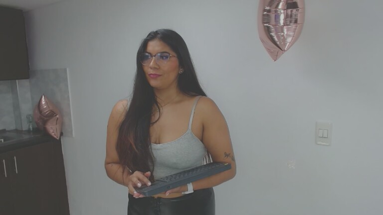 LunaDumont's Streamate show and profile