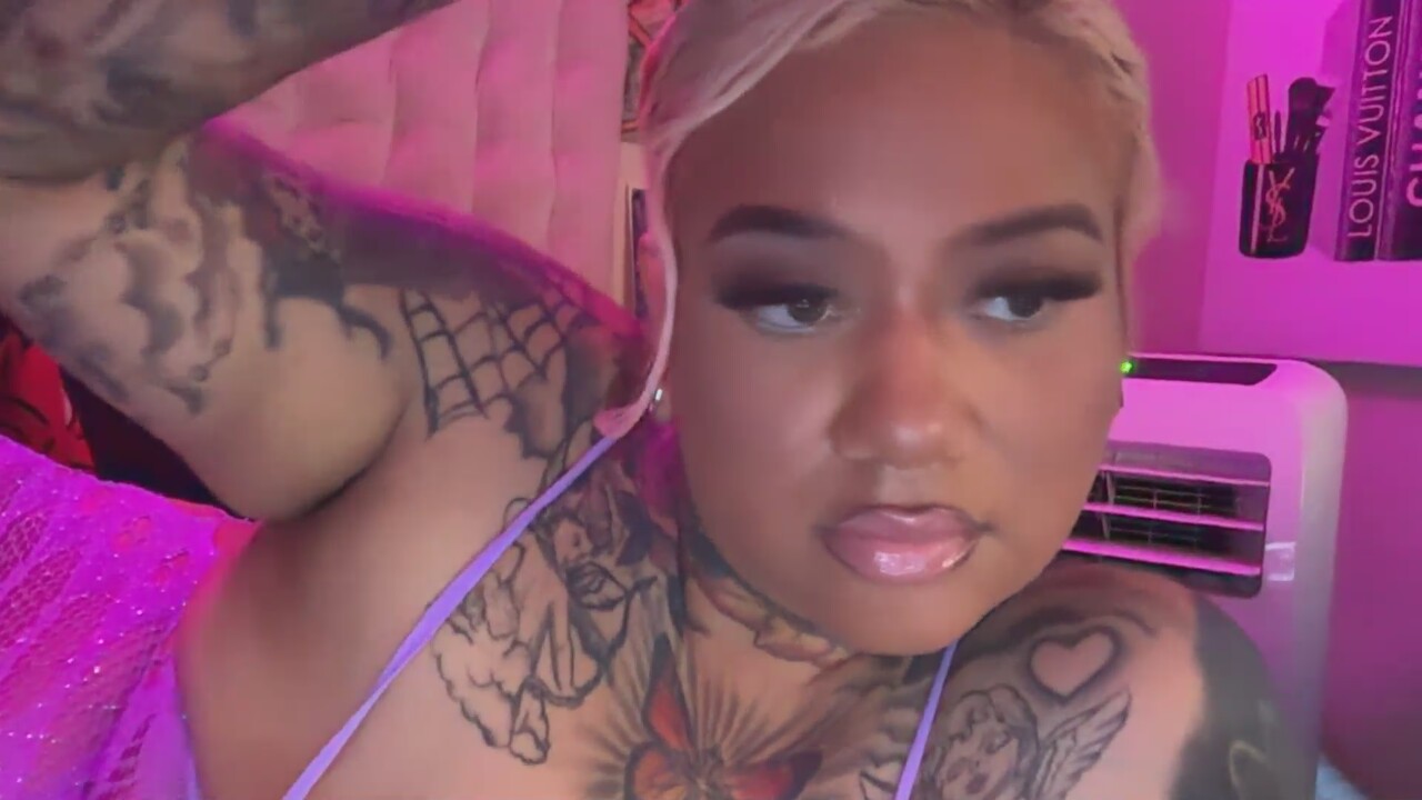 AshleyAve