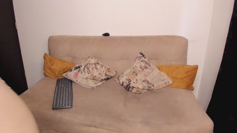 AliceeSecret's Streamate show and profile