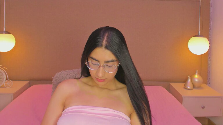 IsabelaTorricelli's Streamate show and profile