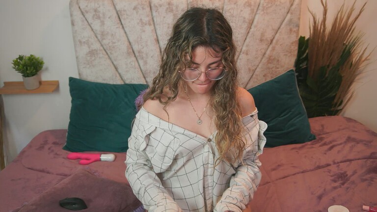 IamAbbi's Streamate show and profile